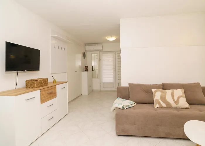 Apartament Marina